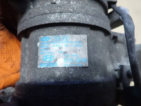 Compresseur de climatisation Hyundai 97701-0X100 image 5