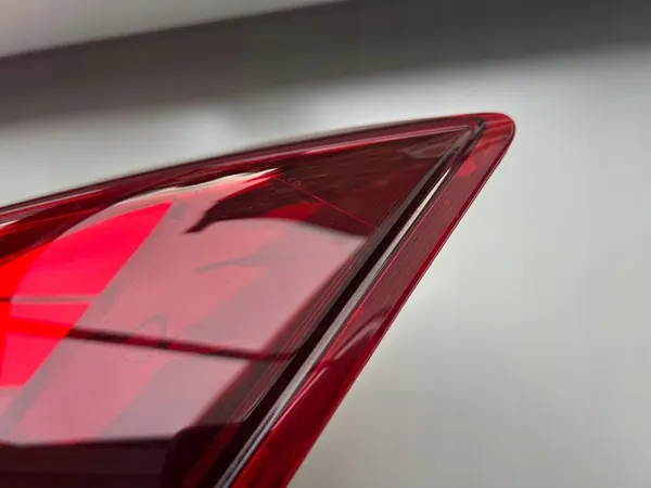 Luz trasera LED izquierda Honda Civic X Sedan 2016-2019 OEM image 8