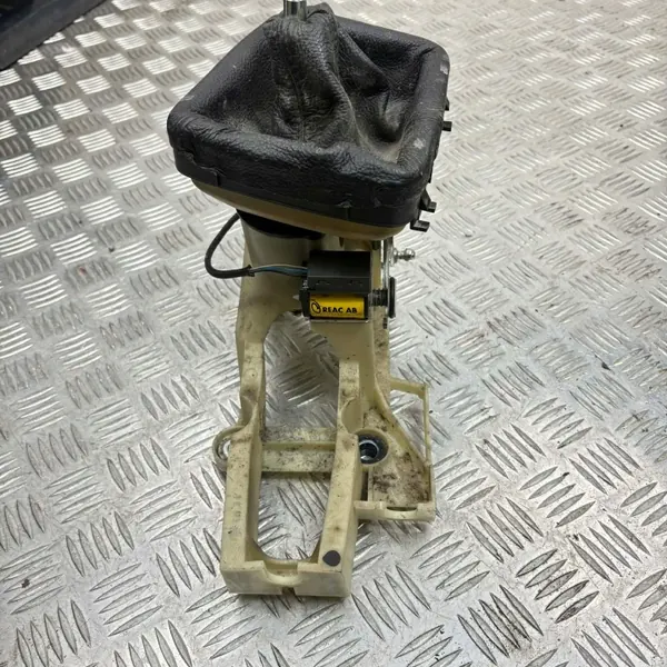Selector de palanca de cambios OEM 08653829 Volvo XC90 image 3
