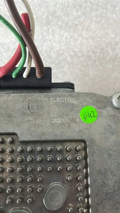 Pompe à air secondaire OEM 06M959231 - Audi OE d'occasion image 5
