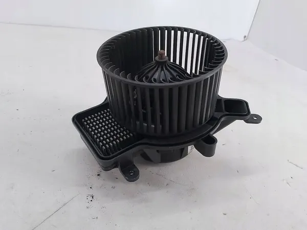 Ventilador Peugeot 5008 1.6 VTI 8EW351041-511 P7708003 image 7