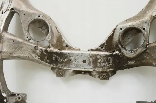 Estrutura auxiliar dianteira OEM 6797644 para BMW Série 5 image 4