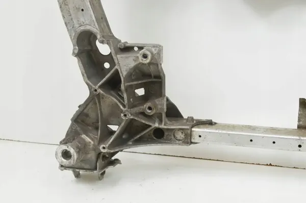 Estrutura auxiliar dianteira OEM 6797644 para BMW Série 5 image 6