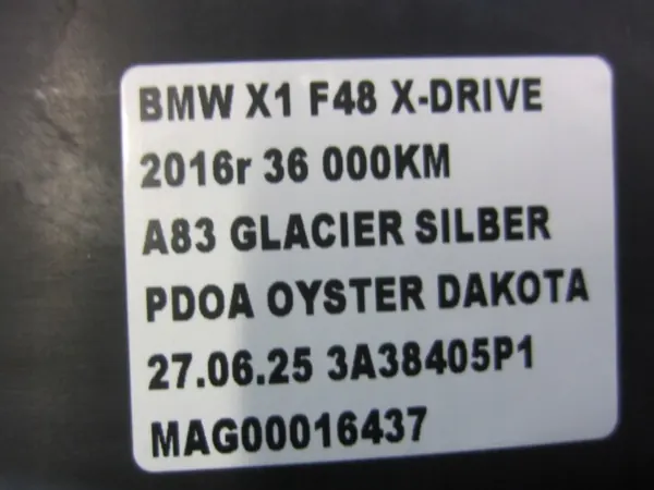 BMW X1 F48 F39 Etuseinän yläpuolinen tulppa OEM 51717290716 image 6