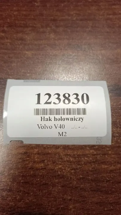 Volvo V40 Trekhaak OEM HAK HOLOWNICZY - Gebruikt image 10