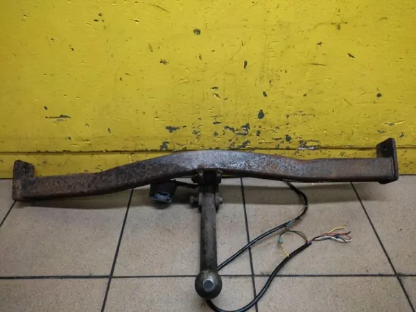 Volvo V40 Trekhaak OEM HAK HOLOWNICZY - Gebruikt image 6