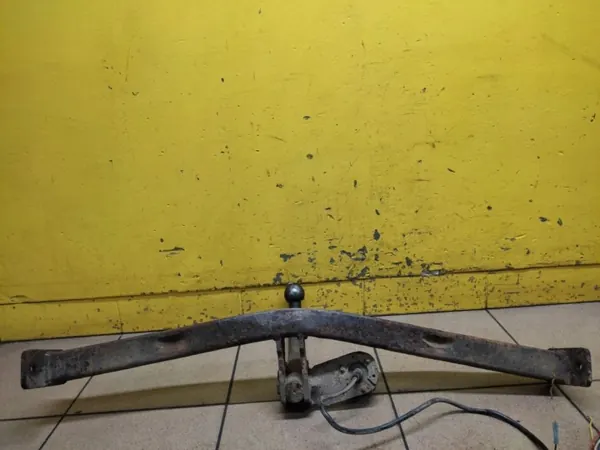 Volvo V40 Trekhaak OEM HAK HOLOWNICZY - Gebruikt image 7