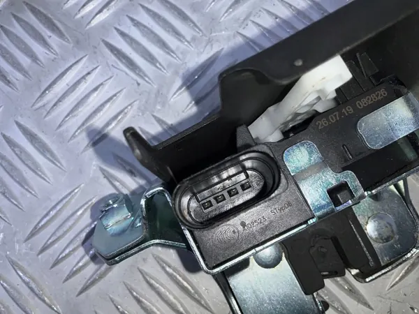 Volkswagen OE 7P0827505N cerradura de maletero image 5