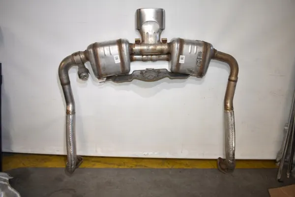 OEM 982251225G Avgasystem för Porsche 718 2.0L image 2