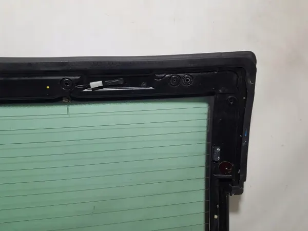 Vitre arrière Mercedes SL R230 OEM 12042310000 image 10