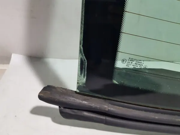 Vitre arrière Mercedes SL R230 OEM 12042310000 image 7