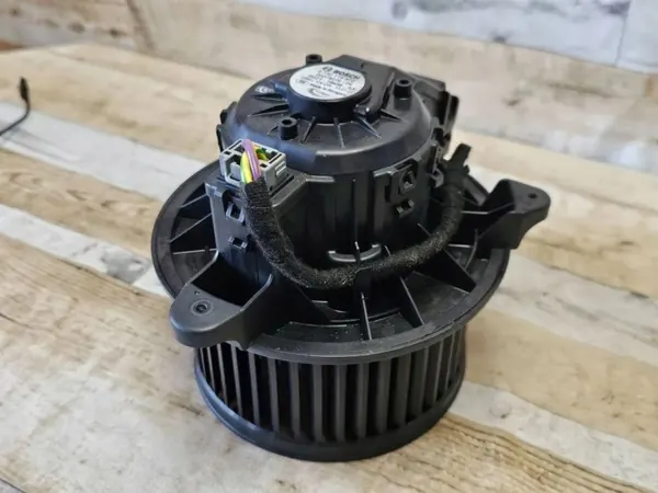 Calentador OEM 0130115572 para Ford Transit Custom 2.0L Híbrido image 4