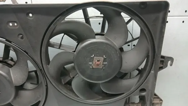 Kühlerlüfter Ford OE OEM 95-BB-8C607GD Gebraucht image 3