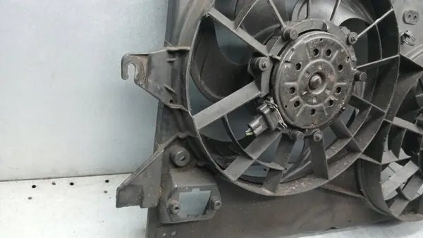 Kühlerlüfter Ford OE OEM 95-BB-8C607GD Gebraucht image 9