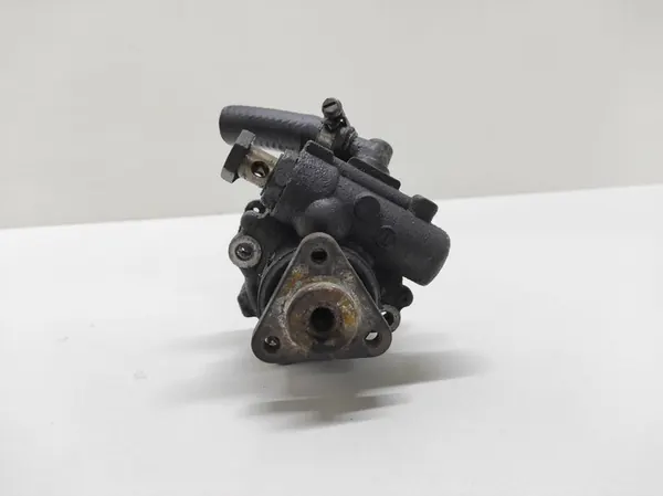 Bomba de direção Audi A4 B5 2.4 B 078145255 image 4