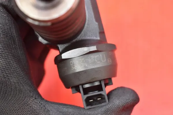 Bomba de inyección OEM 0414720312 para VW Passat B6 2.0 TDI image 9