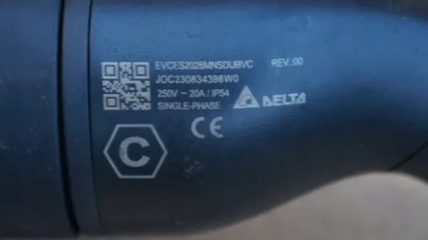 Cable de carga LYNK&CO OEM 8891326636 - Usado image 3