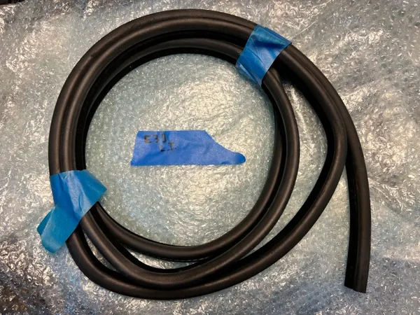 OEM E39 USZCZELKA LEWY TYŁ Dörrtätning för BMW E39 image 2