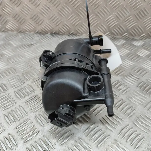 Bränslefilter Land Rover Range Rover Velar 2019 J8A29B072AB image 2