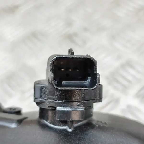 Bränslefilter Land Rover Range Rover Velar 2019 J8A29B072AB image 5