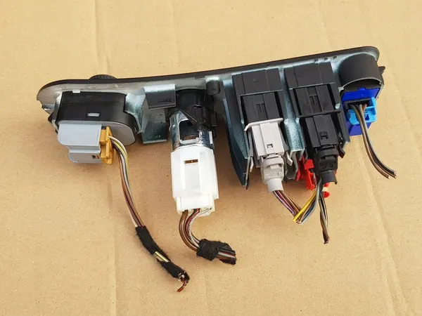 Mittelkonsole Steuerpanel - SEAT Leon II, Altea, Toledo III image 10