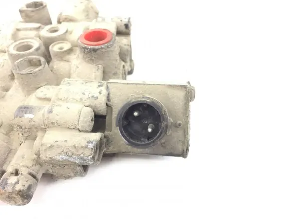 Válvula ECAS Mercedes-Benz OEM 0003276625 - Usada image 4