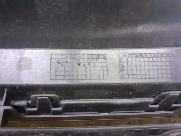 VW GOLF VII 7 R-LINE GRILL 2016-2019 5G0853651CD image 7