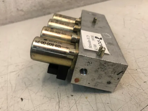 Electroválvula de techo OEM 1298001678 para Mercedes R129 image 4