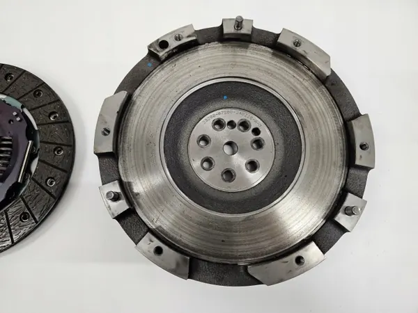 Volante de Embrague OEM HYUNDAI BAYON 1.0 T-GDI - Usado image 6