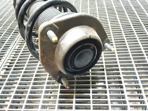 Ammortizzatore anteriore sinistro SsangYong Tivoli 4431035500 image 5