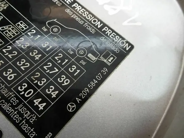 Tankklappe OEM A2095840739 für Mercedes-Benz CLK image 9