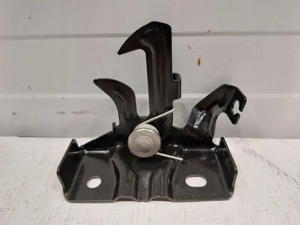 Jeep Cherokee 2017 Motorhuvudlås image 2