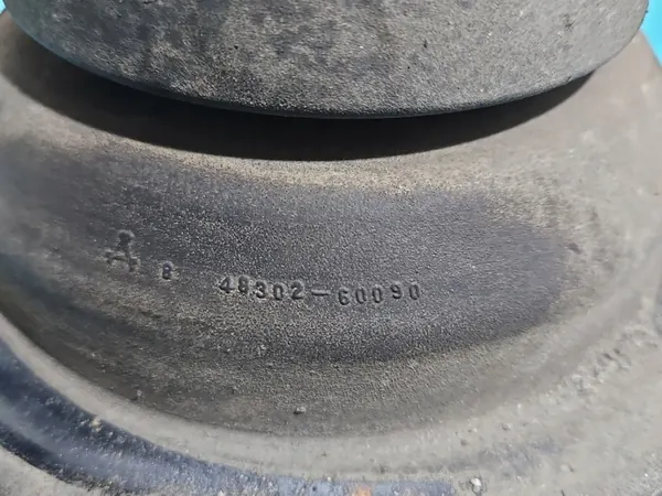 OEM 48302-60090 Hinterachsfederstopper Toyota Land Cruiser image 4