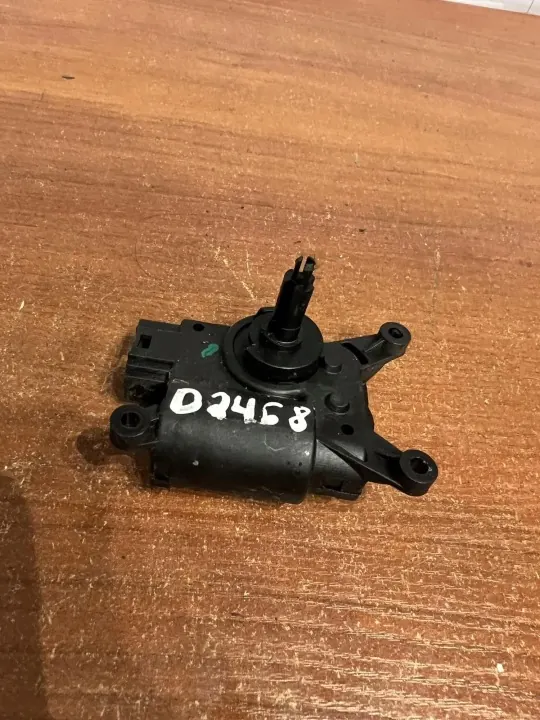 Motor de compuerta D2468 para Mercedes-Benz Sprinter 3.5T image 2