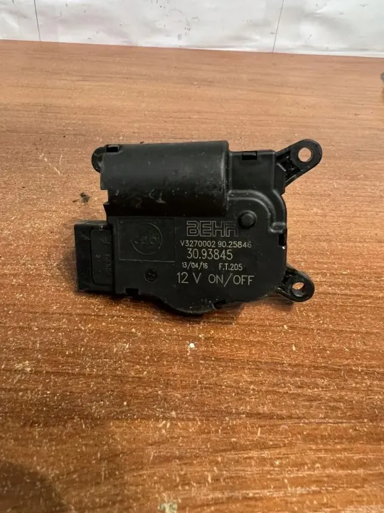 Motor de compuerta D2468 para Mercedes-Benz Sprinter 3.5T image 4