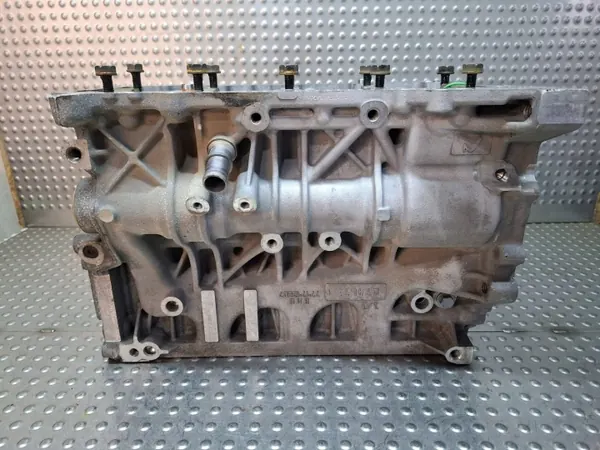 Motorblok OEM 7797922 voor BMW 2.0D N47D20A image 2