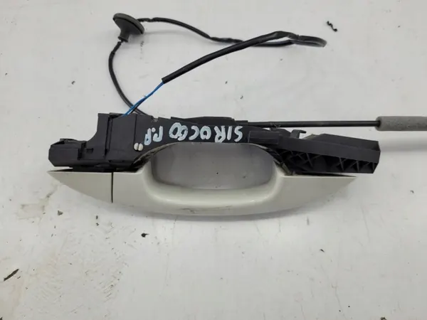 VW Scirocco Höger Fram Dörrhandtag OEM 1K8839885E image 3