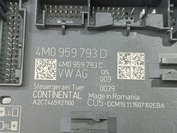 Módulo de controle da porta dianteira esquerda Audi OE image 3