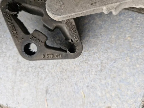 OEM 7933856 Avgasfäste för BMW F20 F21 image 4