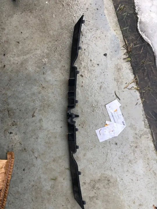 Garniture de Calandre Cupra Born 2021+ OEM 10E853985 image 2