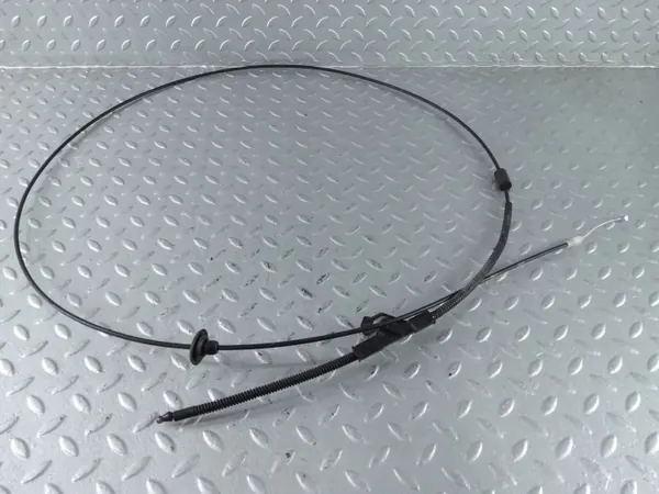 Toyota Corolla Cross motorhuvesladd OEM 5363016380 image 2