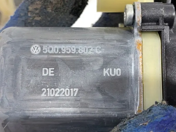 Elevador de vidro dianteiro esquerdo VW Tiguan SUV 5Q0959802C image 4
