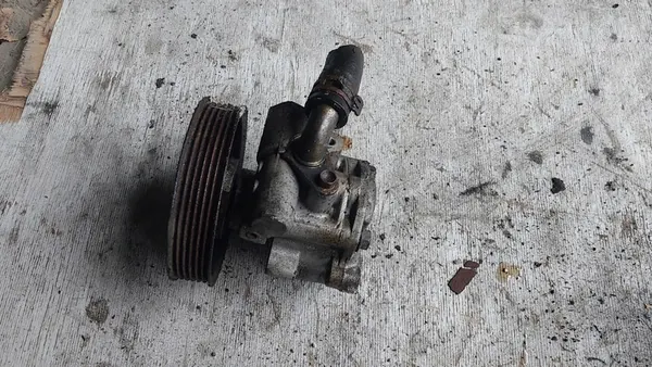 Bomba de direção VW Transporter T5 1.9TDI image 2