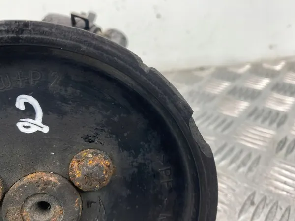 Bomba de direção assistida Mercedes C W203 2.2 CDI 0024669301 image 5