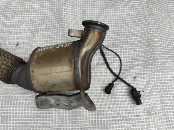 Catalizador Volvo XC60 I 08-13 2.4 D5 205ps OEM 30751851 image 3