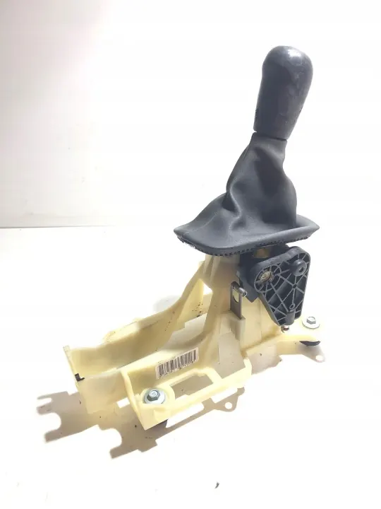 Levier de vitesse Volvo V50 OEM 30711726 - Manuelle image 4