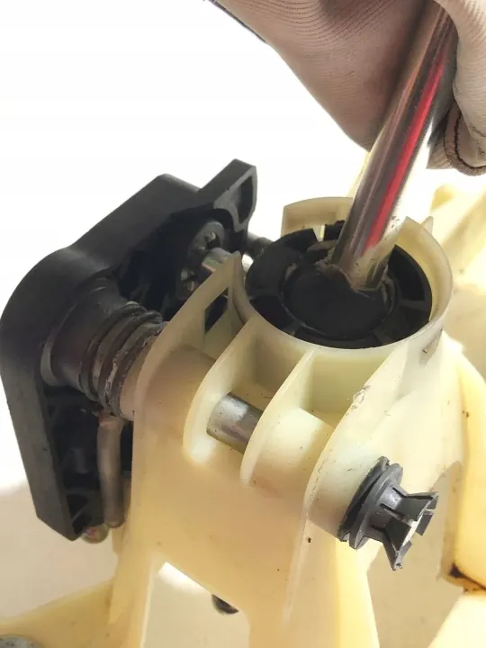 Levier de vitesse Volvo V50 OEM 30711726 - Manuelle image 8