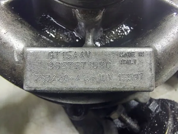 Turboahdin OEM 9657571880 Peugeot 307 1.6 HDi:lle image 5