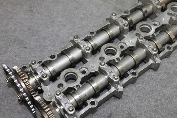 Sylinterinkansi BMW F30 G20 G30 G32 G01 G05 1.8D 2.0D OEM 8570145 image 3