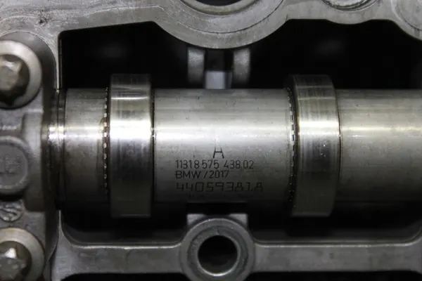 Sylinterinkansi BMW F30 G20 G30 G32 G01 G05 1.8D 2.0D OEM 8570145 image 8